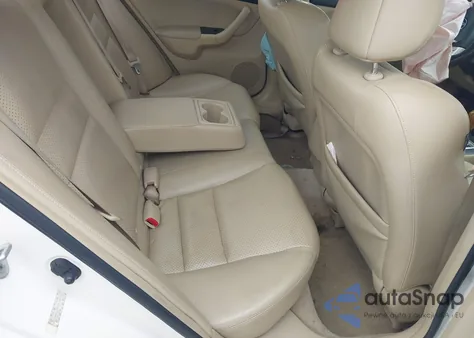 2004 Acura Tsx z USA, uszkodzony, nr VIN JH4CL96894C046399